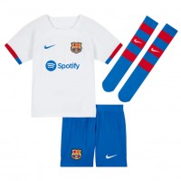 Camisa de time de futebol Barcelona Pedri Gonzalez #8 Replicas 2º Equipamento Infantil 2023-24 Manga Curta (+ Calças curtas)